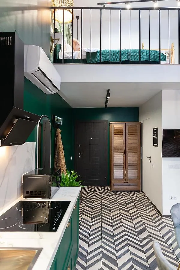 Luxurious Flat Near Opera Theatre-Self Check-In & Netflix Apartment Lviv