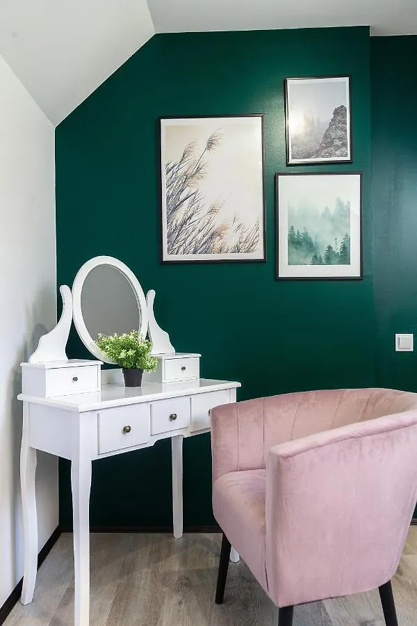 Luxurious Flat Near Opera Theatre-Self Check-In & Netflix Apartment Lviv Ukraine