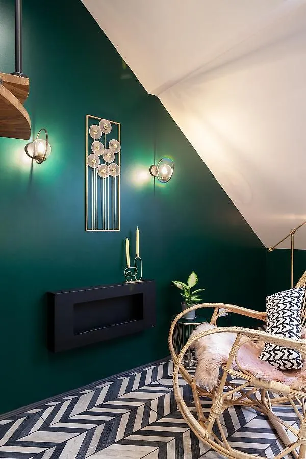 Luxurious Flat Near Opera Theatre-Self Check-In & Netflix Apartment Lviv